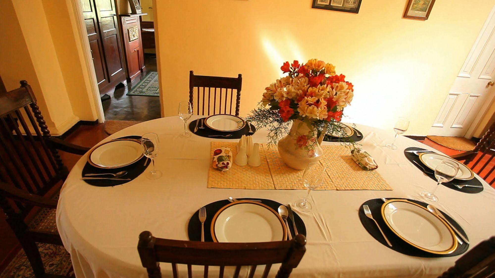 Senani Colonial Holiday Bungalow Nuwara Eliya Dış mekan fotoğraf