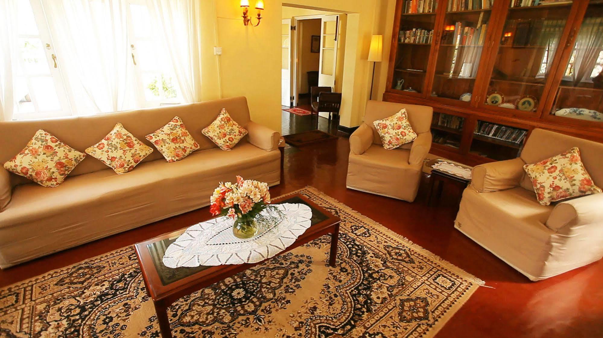 Senani Colonial Holiday Bungalow Nuwara Eliya Dış mekan fotoğraf